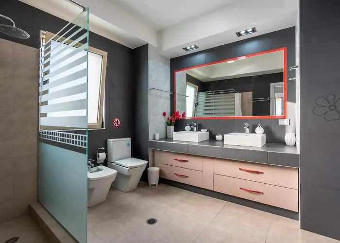 Apartment In Saranda
